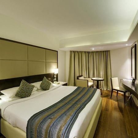 Ramee Guestline Hotel Juhu Bombaj Zewnętrze zdjęcie
