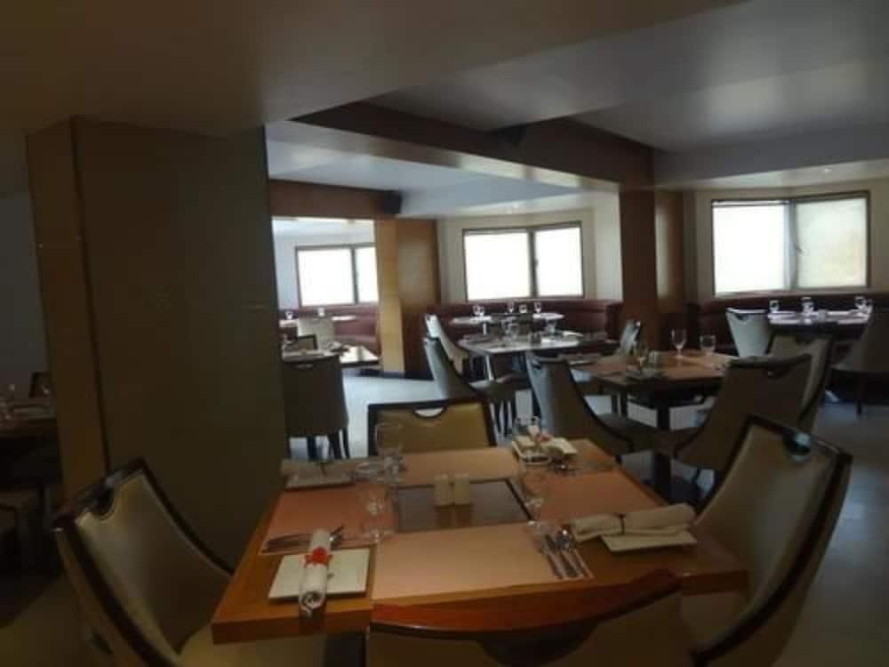 Ramee Guestline Hotel Juhu Bombaj Zewnętrze zdjęcie