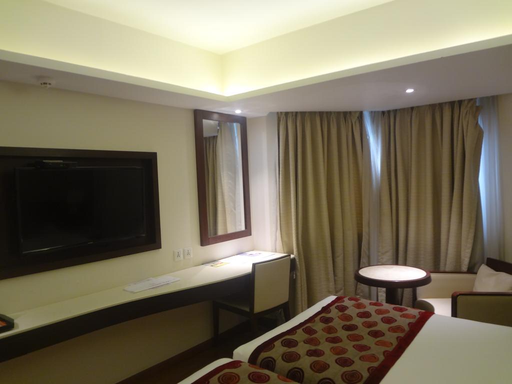 Ramee Guestline Hotel Juhu Bombaj Zewnętrze zdjęcie