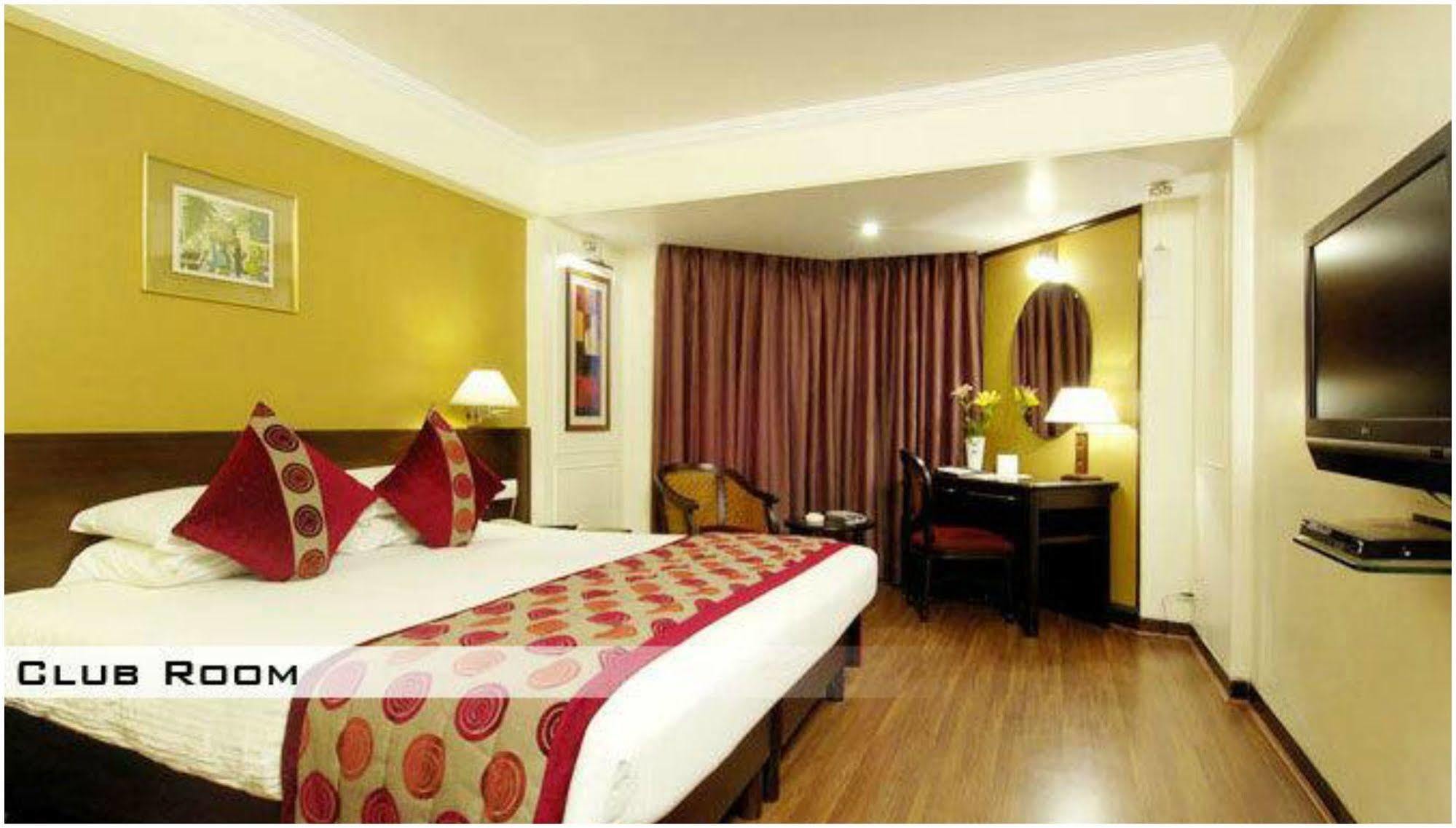 Ramee Guestline Hotel Juhu Bombaj Zewnętrze zdjęcie