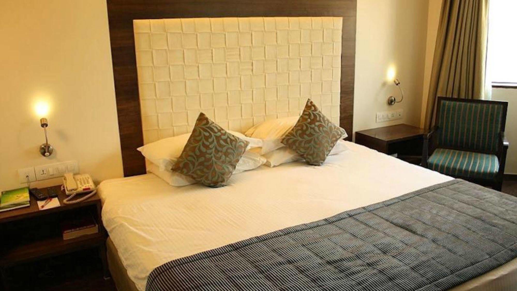 Ramee Guestline Hotel Juhu Bombaj Pokój zdjęcie