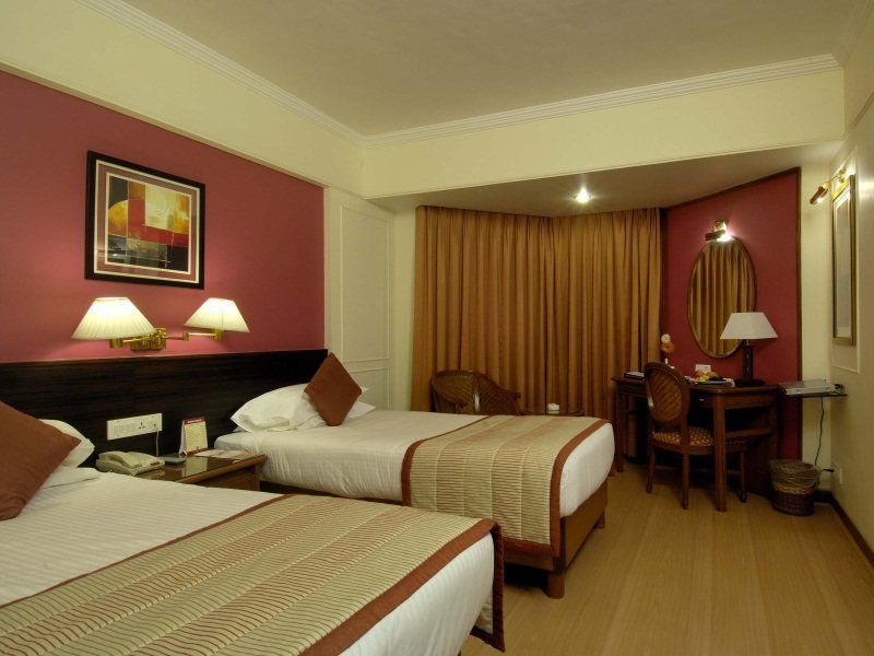 Ramee Guestline Hotel Juhu Bombaj Zewnętrze zdjęcie